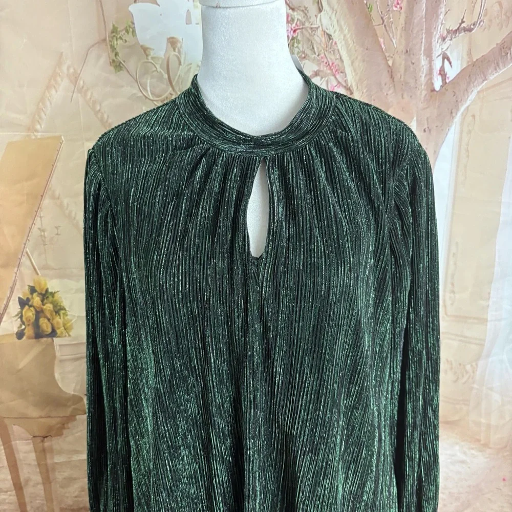 NEW Lane Bryant Women's Green Keyhole Fringe Top